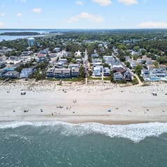 Keys Cottage | Steps to Beach | Rooftop | Firepit