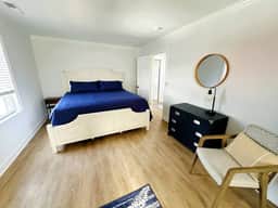 First Station Retreat | Downtown Lewes + Parking
