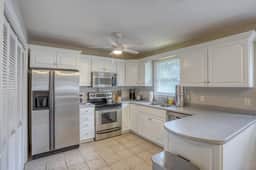Country Clubhouse Jr | 3BR Dog-Friendly w/ Yard