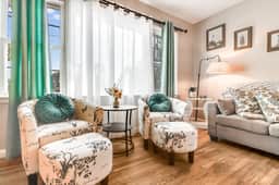 Island Dreams Coastal Cottage | Yard | Dogs OK