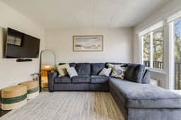 Treehouse by the Sea | Downtown Reho|Walk to Beach