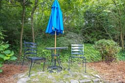 Flamingo Grove | 4BR w/ Hot Tub Near Downtown