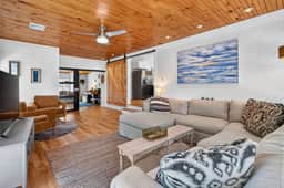Salty Souls Retreat | 5BR + Fire Pit + Yard