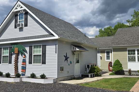 Coastal Quarters - Unit 1 - Charming 2 BR Getaway - Image 1