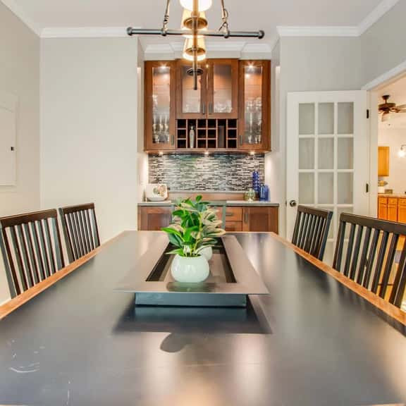 Flamingo Grove | Fenced Yard + Screened Porch - Image 1