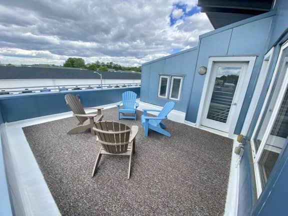 The Beach Loft | Walk to Downtown, Rooftop Deck