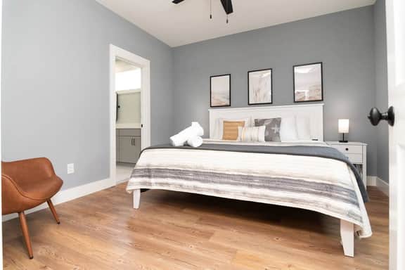 Captain’s Quarters | New 4BR Near Beach & Trail