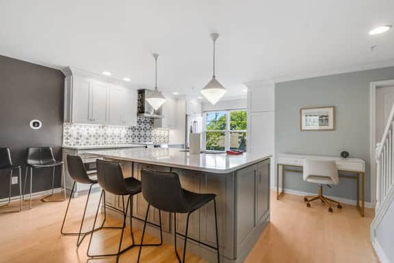 Shorely Blessed | Close to Downtown & Heated Pool