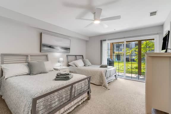 Shorely Blessed | Close to Downtown & Heated Pool
