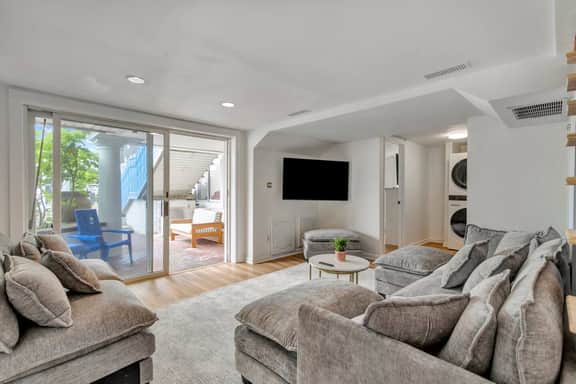 Santorini Sands | Beachside Gem in Dewey-Sleeps 16