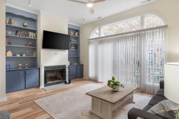 Henlopen Home Base - Lewes Coastal Retreat