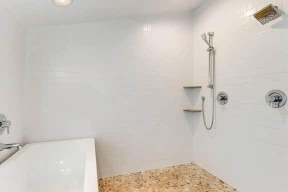 It Takes 2 to Tingle | Hot Tub, Dog-Friendly, Yard