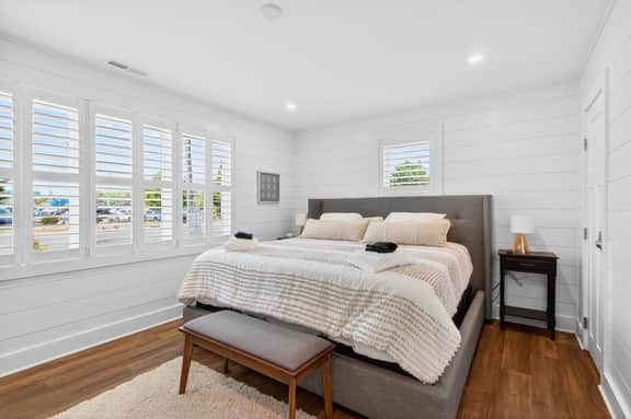 The Blue Pelican | 4BR | Mins to Beach
