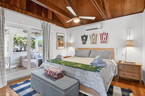 Keys Cottage | Steps to Beach | Rooftop | Firepit