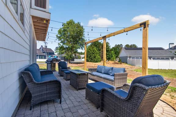 Nolen's Nest | Dog friendly | GameRoom | Mins to Beach