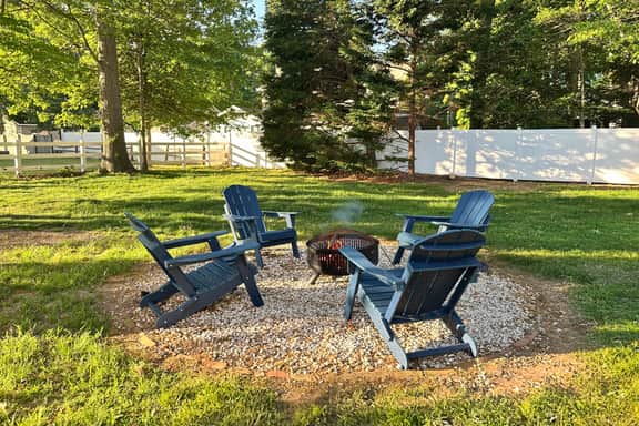Anchors Away | 3BR Home w/ Yard, 3 Miles to Beach