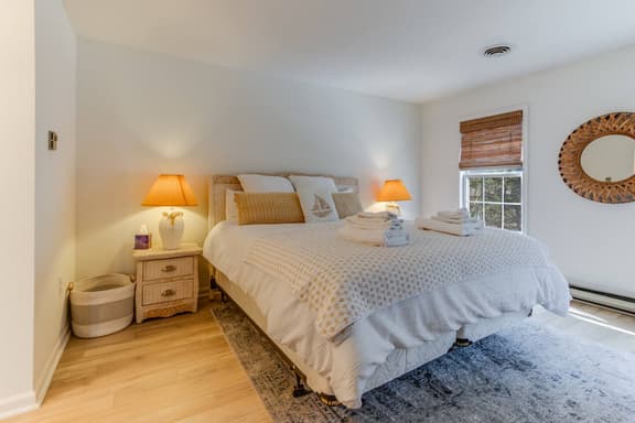 Clearwater Anchor Cottage | Pool -Minutes to Beach