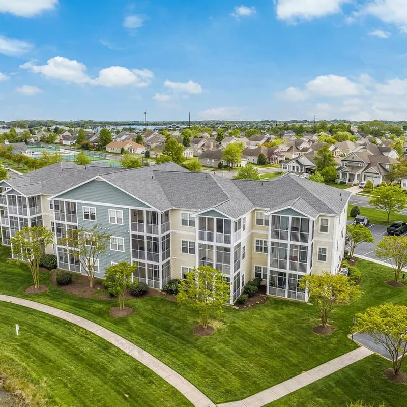 Aw Shucks Condo | Pond View + Pools - Lewes