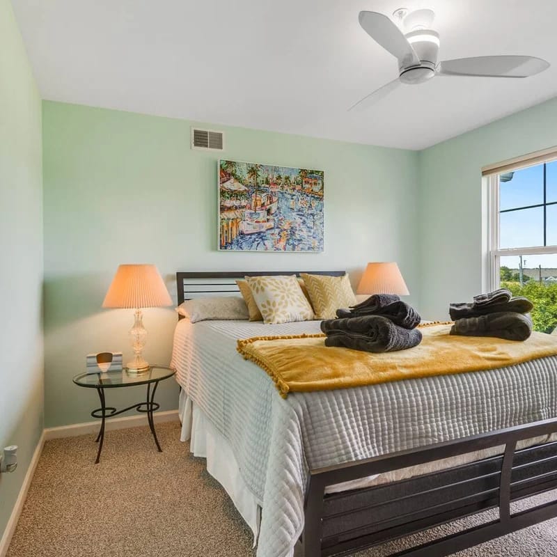 Shorely Blessed | Close to Downtown & Heated Pool